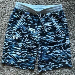 Boys large under armor camo shorts